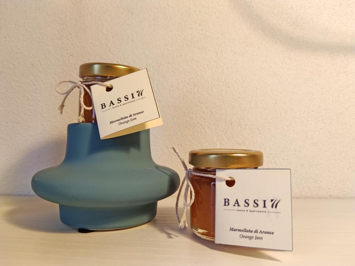Bassi77 - Rooms & Apartments トラーパニ エクステリア 写真