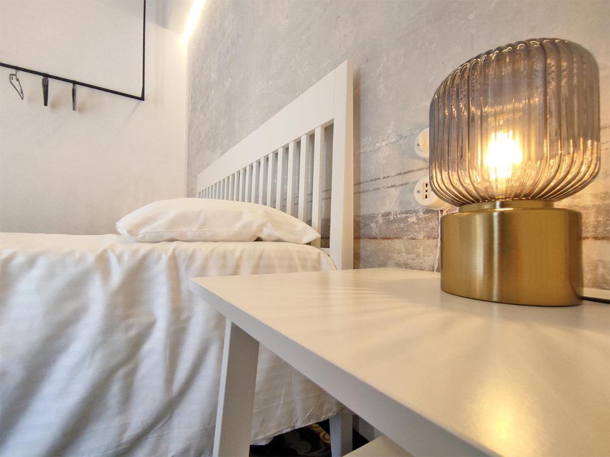 Bassi77 - Rooms & Apartments トラーパニ エクステリア 写真