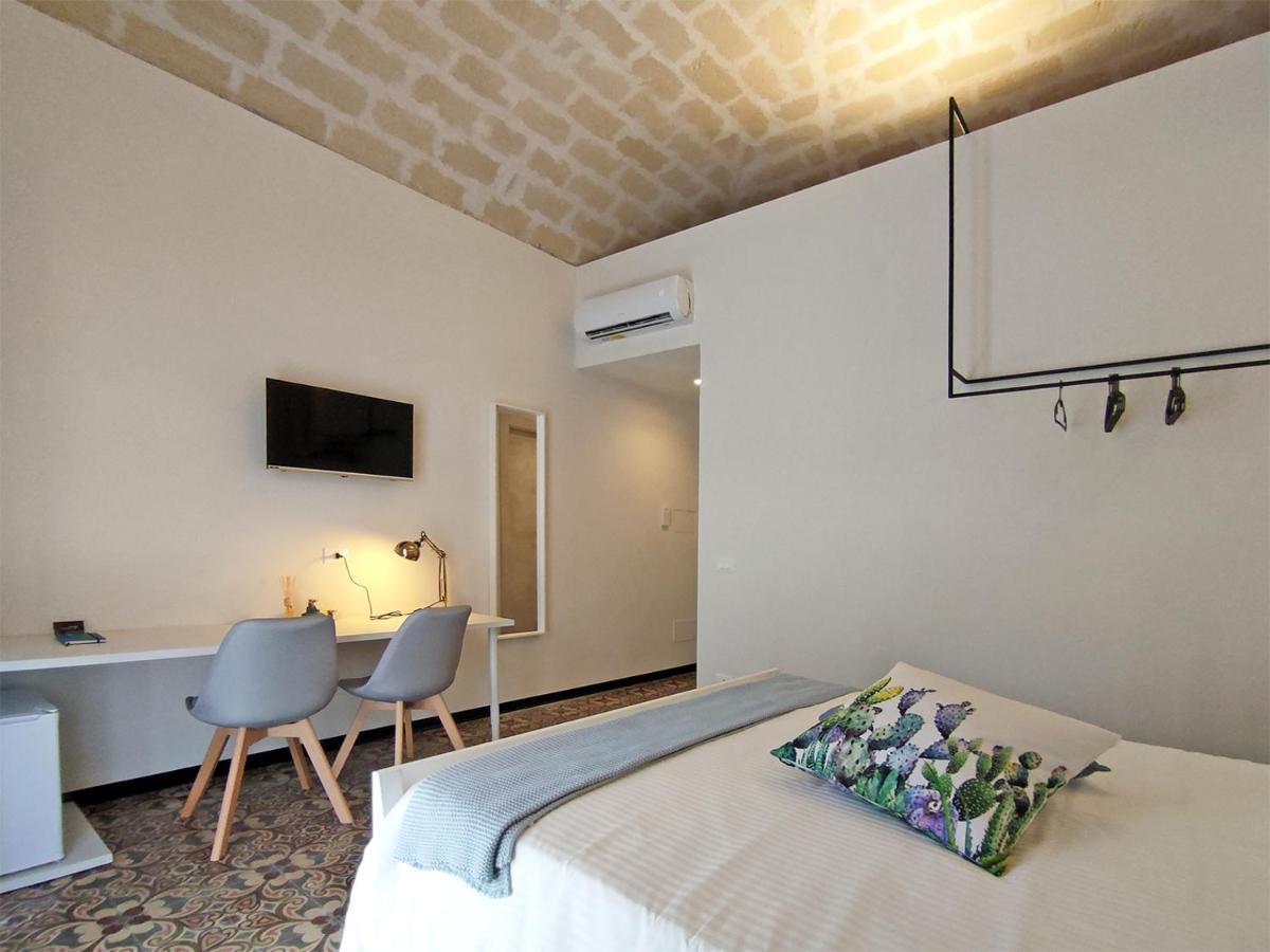 Bassi77 - Rooms & Apartments トラーパニ エクステリア 写真