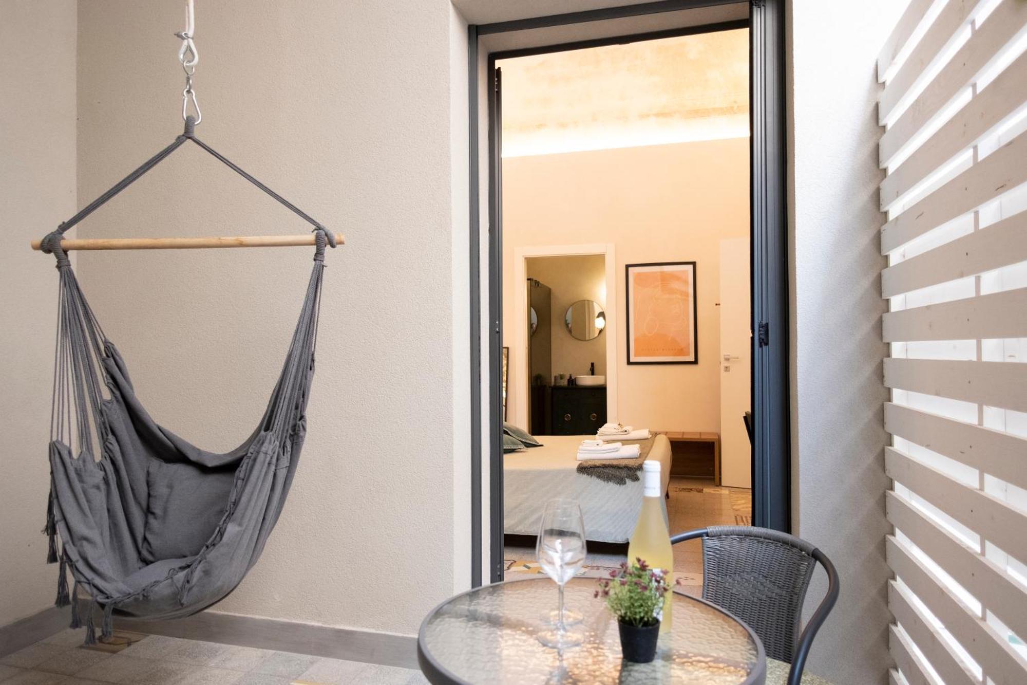 Bassi77 - Rooms & Apartments トラーパニ エクステリア 写真